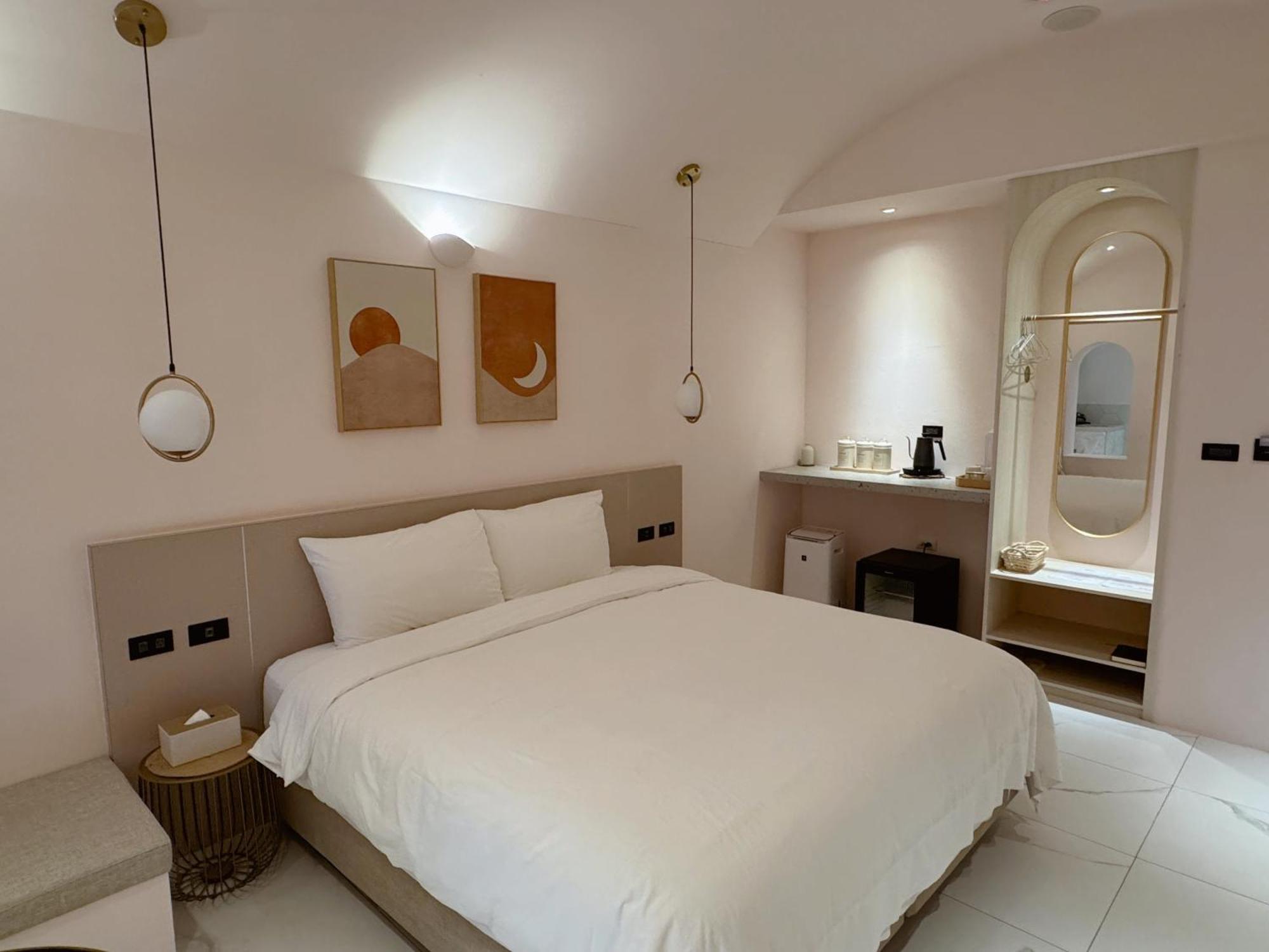 Little Greece Hotel หนานวาน ภายนอก รูปภาพ